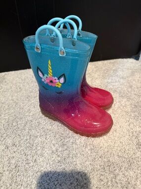 Amazon Kids Unicorn Rain Boots - Blue to Pink Ombre with Glitter